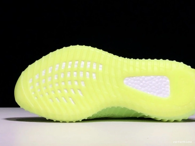 Yeezy in Adidas Dark the Boost EG5293 Glow 350 V2 0713